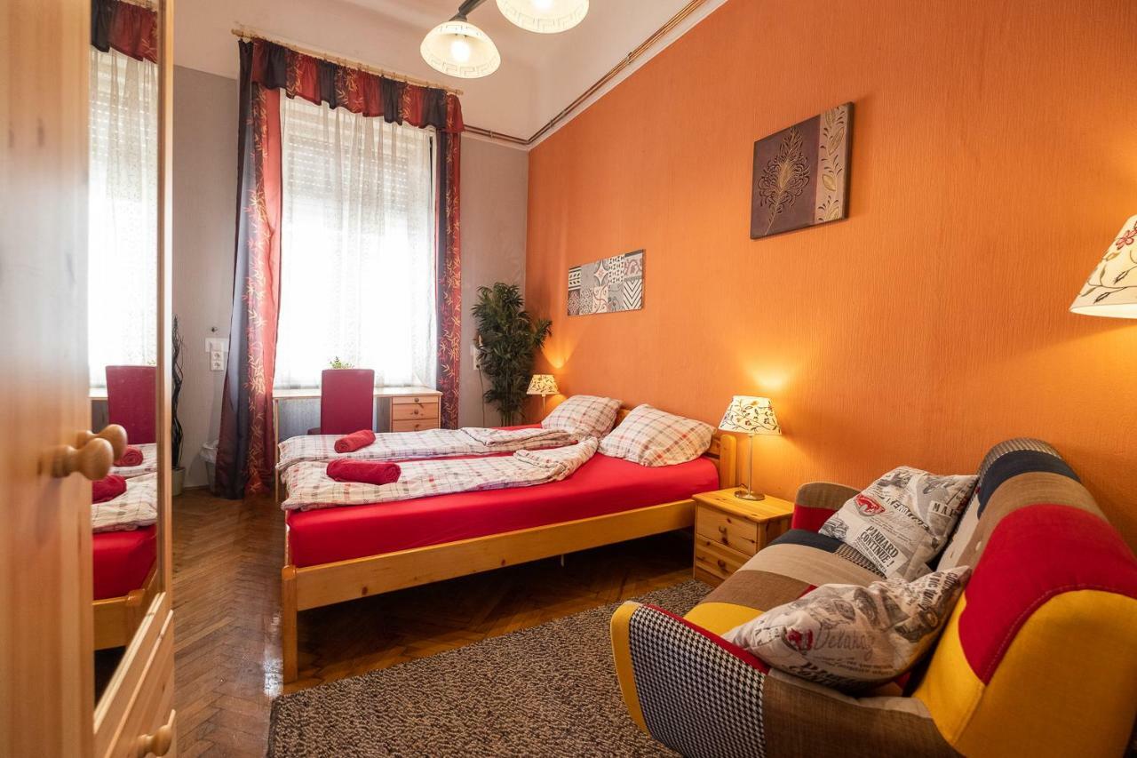Pesto Hostel Budapest Exterior foto